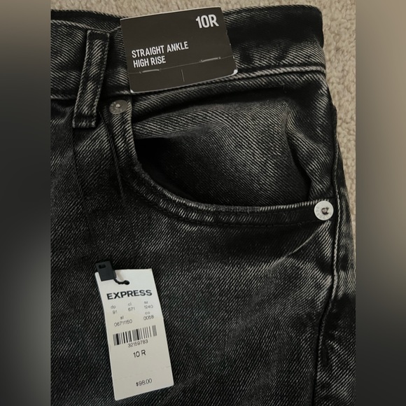 NWT Express jeans, size 10 - Picture 2 of 5